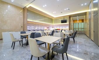 Li Feng Hotel(Harbin Wufujing First Affiliated Hospital Group Li District Metro Station Store)