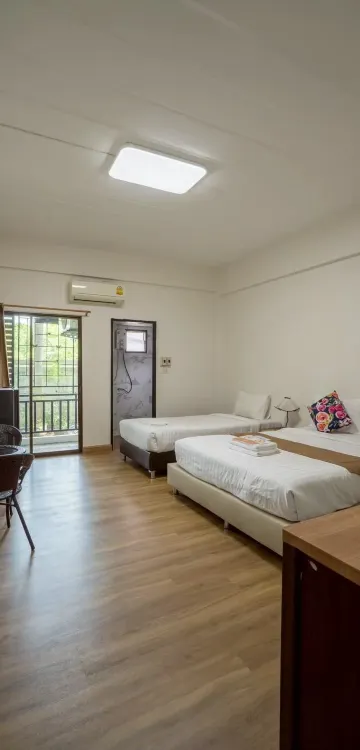 ห้องมาตรฐานเตียงแฝด (เตียงคู่ 5 ฟุต และ 3 ฟุต)