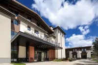 Shangri-La Melun Hotel (Dukezong Ancient City Branch) Hotels in Shangri-La