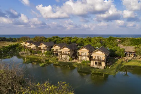 Uga Jungle Beach - Trincomalee Отели рядом с достопримечательностью «Нилавели Бич»