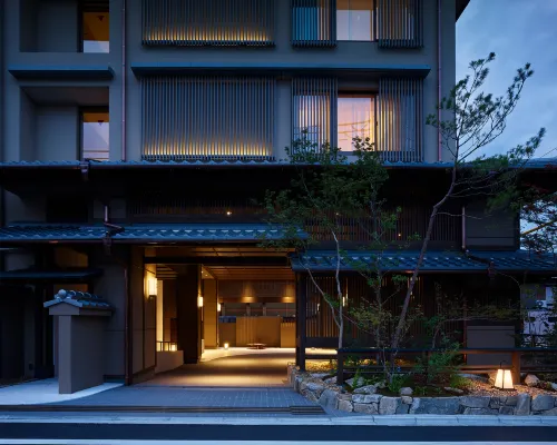 Hotel the Celestine Kyoto Gion Hôtels à proximité de : Gare de Yamashina