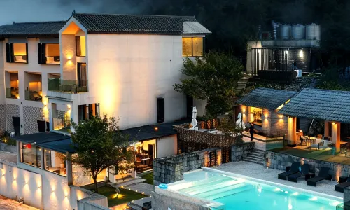 Wan Feng Lin QingChenMuYun, south-west Guizhou