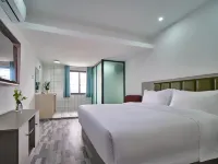 Hostel (Taiping Road) Hotels in Taojiang