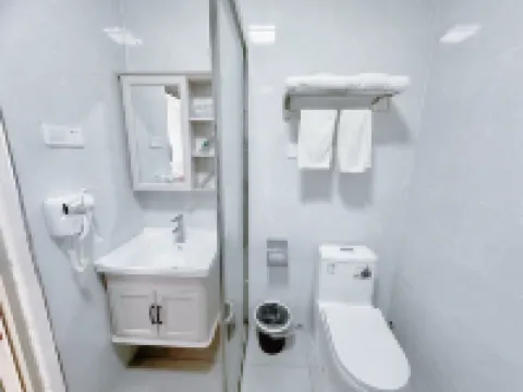 bazhoubomanshangwujiudian