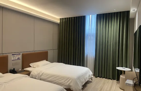 陸港酒店