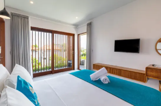 拉哈優旅館 塞米亞克 酒店