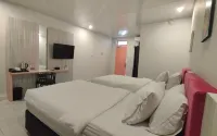 Hayak Tamara Syariah Hotel - 2-Star
