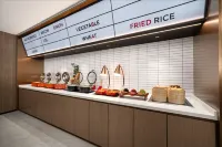 Borrman Hotel (Zhanjiang Dingsheng Plaza North Railway Station) - พร้อมอาหารเช้า