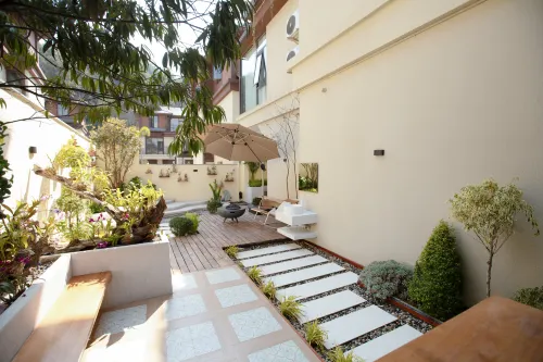Mangshi Menglu ・ Tropical Orchid Themed Homestay (Dai Ethnic Ancient Town)