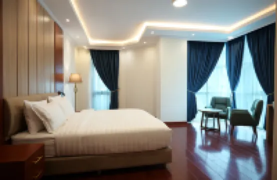 Crescent International Hotel