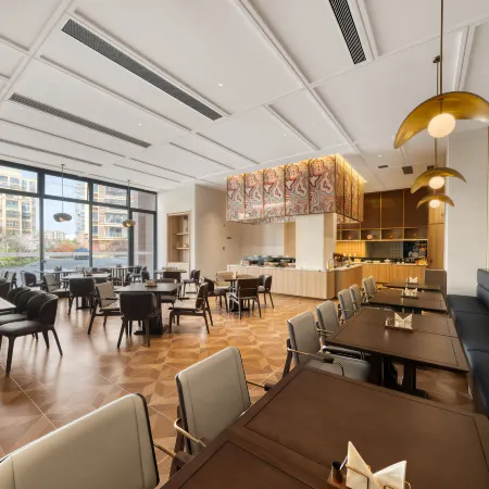 Elong Hotel (Guangde Xinhang Development Zone Branch)