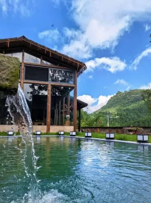 Jieyou Hotel