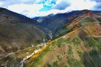 Days Wyndham Hotel in Malakhan, Aba - Mountain view