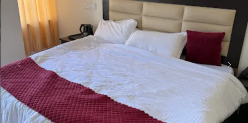 Hotel Nirvanam