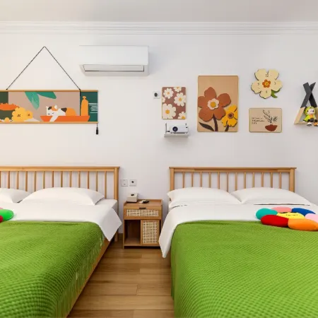 Yidongju Family-Friendly Seaview Homestay (Naxianghai Diamond Beach Bathing Area)