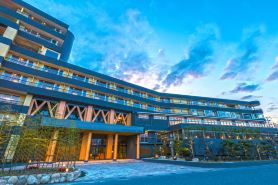 Ooedo Onsen Monogatari Premium Shirahama Gyoen（Old:Yukai Resort Premium Shirahama Gyoen）