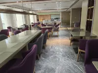 Yaxin E‑Sports Hotel (New Gao’an No.2 High School Branch) - ที่มีที่จอดรถ