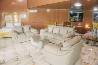 MIK Resort & Hotel