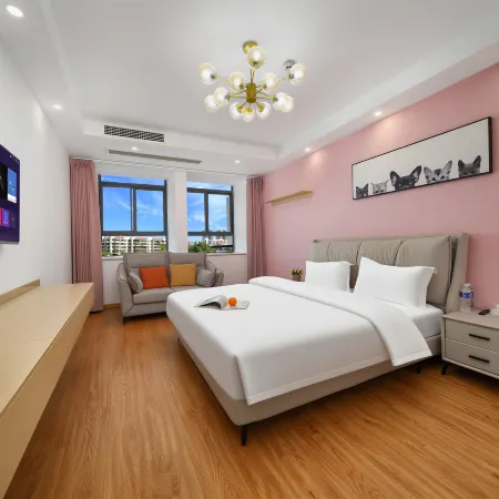 Yike Light Luxury Hotel (Lankao County Jiao Yulu Memorial Hall)