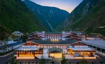 Crystal Hotel Jiuzhaigou Valley SA