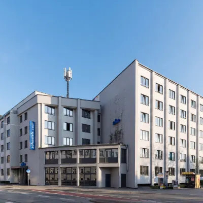 a&o München Hackerbrücke Hotels near Maillingerstraße underground station