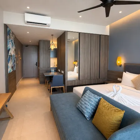 Assana Seaview Suites | 1 min Doorstep to Beachfront (Pantai Cenang & Pantai Tengah), Langkawi