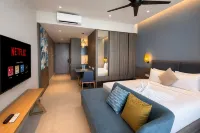 Assana Seaview Suites | 1 min Doorstep to Beachfront (Pantai Cenang & Pantai Tengah), Langkawi - 駐車場