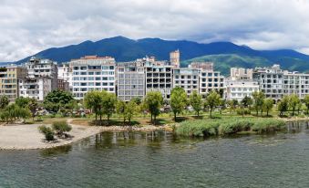 Dali Man Yue · M Seaview Hotel
