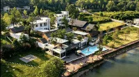 Gift of the Mountain · Forest & Lake | Chain Homestay Resort Zone - parking
