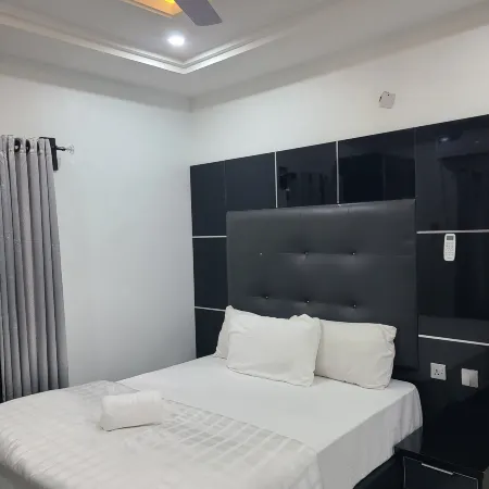 The Rosita Apartments