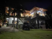 Momshie's Apartelle and Restaurant - 2星級