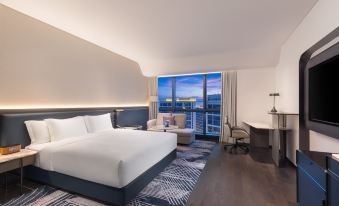 Suzhou Taihu Crown Holiday Hotel
