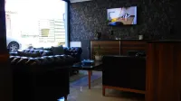 Kara Apartment Hotel - parking