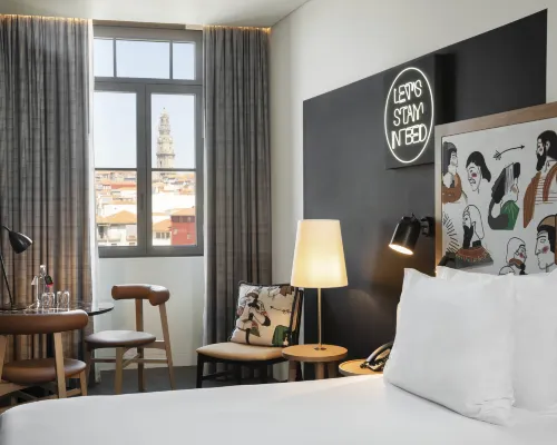 Se Catedral Hotel Porto, Tapestry Collection by Hilton Hotels near Sé