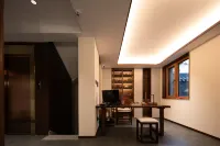 Fenglin Yun She · Astonishing Serenity Aesthetics · Serene · Designer Vacation Courtyard - ที่มีอ่างอาบน้ำ