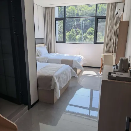 Yunqi Homestay Hotel