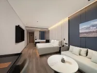Changbai Mountain North Slope Distribution Center Yunding Market Atour Hotel - 마운틴 뷰