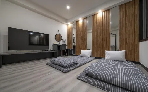 Sacheon Hotel 104 - موتيلات