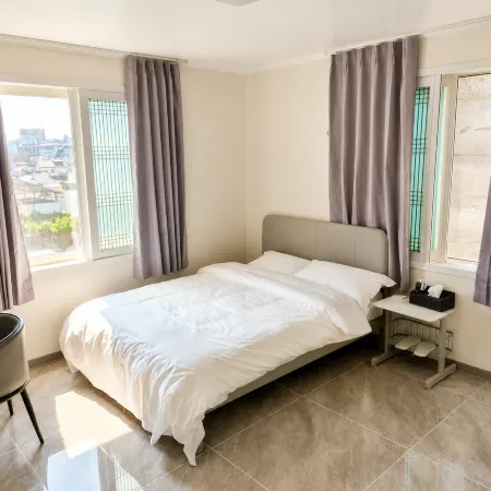 NEW  STAR  HOTEL