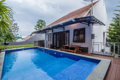 Private Pool & Hill View Villa - Family Only 3BR - 2-Star