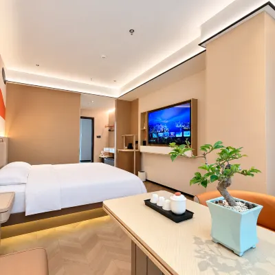 Atour Light Hotel Bell Tower • Kaiyuan Li, Hotels near Quanzhou Bell Tower