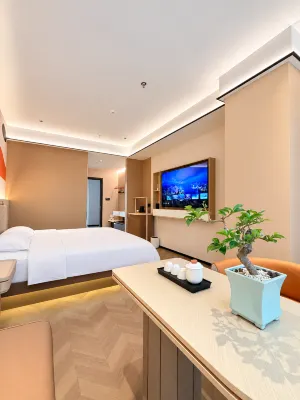 Atour Light Hotel Bell Tower • Kaiyuan Li, - Pet-friendly