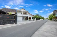 OYO 95374 Omah Ngentak Family Guest House - 3-Star