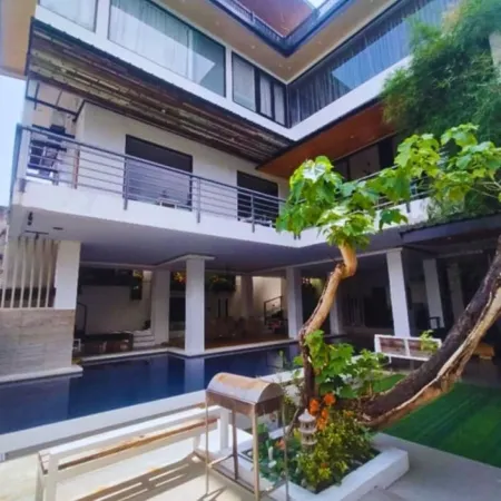 ANTON'S LOFT RESORT HOTEL PANSOL