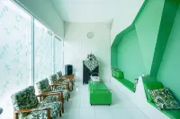 Urbanview Hotel Maulana Hills Syariah - New