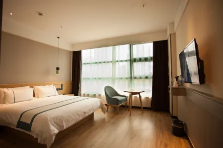 Elong Anyun Hotel (Wuhan Friendship Avenue Hubei University Subway Station Store)