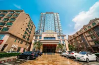 Coconut Rhyme Golden Dragon Hotel (Qionghai Yinhai Road Flagship) Hotel in zona Qionghai Railway Station