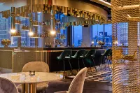 Holiday Inn Express Warsaw - the Hub
