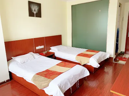 Jieshou Hongxin Hotel Отели рядом со станцией Jieshounan Railway Station