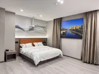 May Hot Spring Hotel (Zhoukou Railway Station Huanghuai Market)